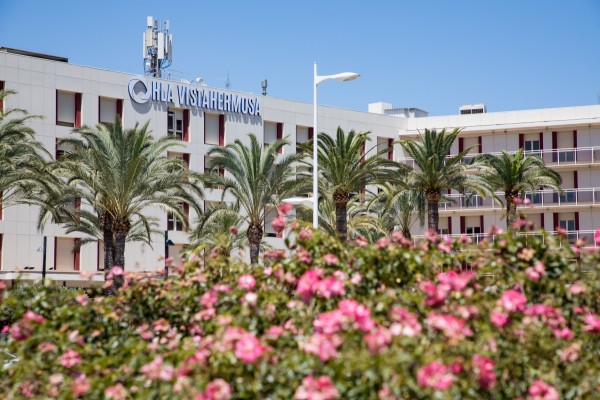 HLA Vistahermosa instala el primer robot Da Vinci de la sanidad privada en la ciudad de Alicante