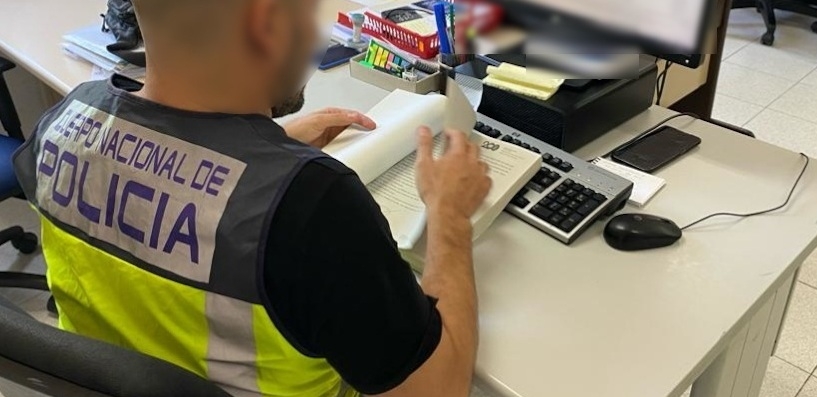 La Policía 'salva' la vida a un hombre de 83 años en Elche que estuvo dos días en el suelo sin poder comer ni moverse