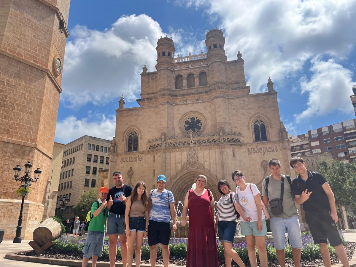 Verano inclusivo: jóvenes con discapacidad intelectual de Castellón aprenden a vivir de forma autónoma