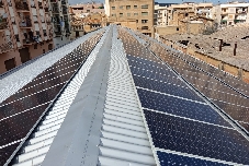 L'Alcora coloca 120 paneles solares en la nave BIC de la Real Fábrica para promover el autoconsumo