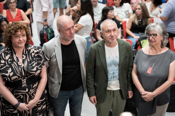 CCOO y UGT exigen la retirada de los vetos a la ley de reducción de jornada