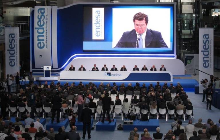 Los accionistas de Endesa votarán mañana a otro reparto millonario de dividendos