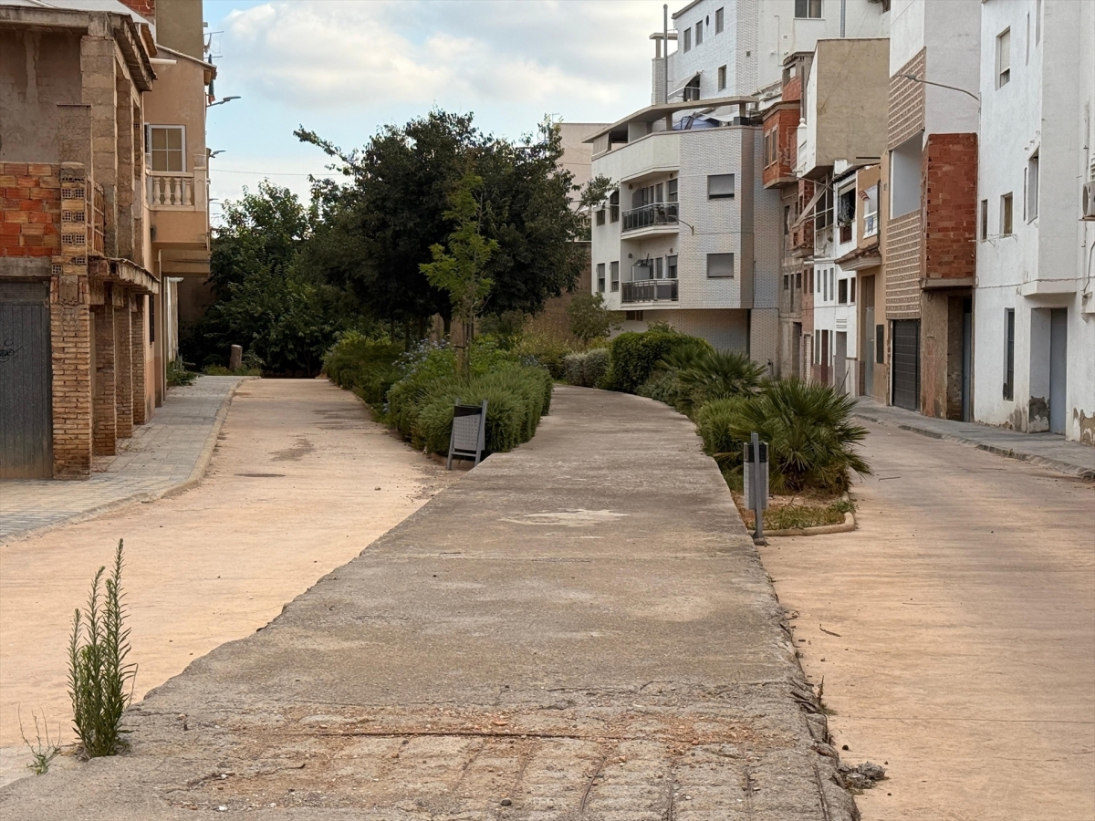 Comarca y empresa | Arrancan las obras de adecuación del Barranc dels Moros como itinerario turístico y peatonal en Riba-roja
