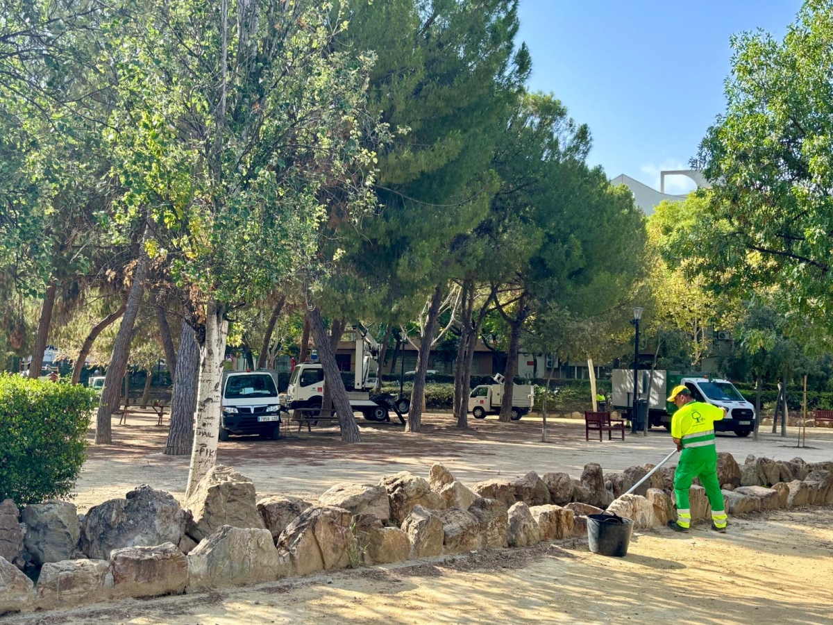 Murcia activa el plan especial del verano para poner a punto 3.000 parques y jardines con 145.000 acciones