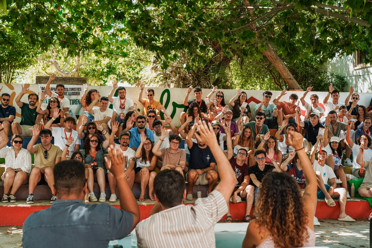 Joves PV recolza l’alumnat de l'UJI i rebutja la 