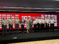 La FFRM distingue a Policía Nacional y Guardia Civil por colaborar en partidos internacionales 
