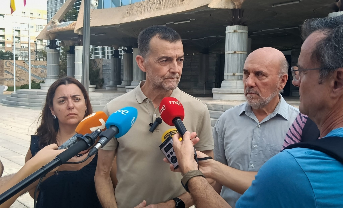 Penélope Luna, Antonio Maíllo y José Luis Álvarez-Castellanos. - Foto: IU Penélope Luna, Antonio Maíllo y José Luis Álvarez-Castellanos.