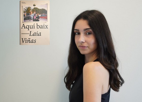 ‘Aquí baix’, de Laia Viñas: la vida en valenciano, cruda, tierna y sin filtro