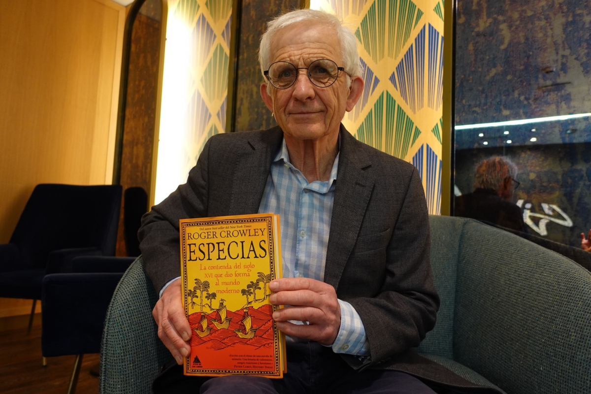 Roger Crowley y el mundo a golpe de canela: así huele ‘Especias’