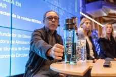 Ozeanic, la botella desarrollada en Ibi que ozoniza el agua: evita el uso de hasta 1.000 envases de plástico al año