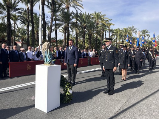 Elche inaugura el nuevo callejero de la Policía Nacional entre críticas de la oposición