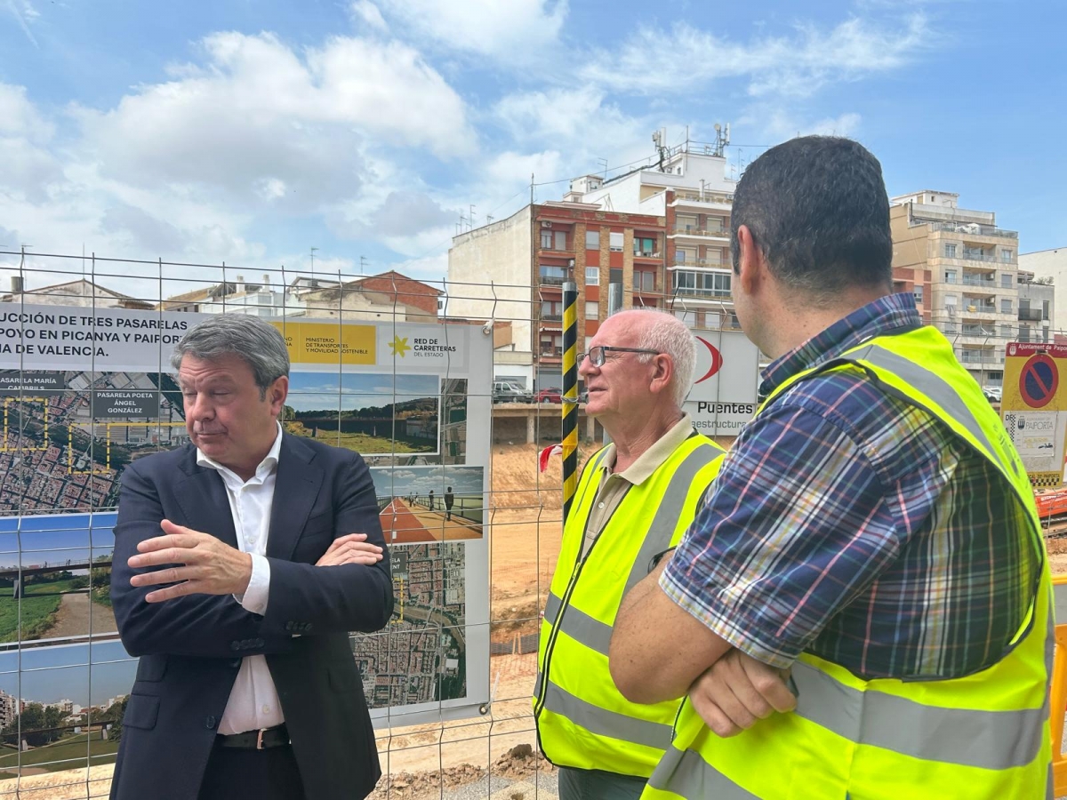José Antonio Santano y Vicent Císcar, junto al barranco del Poyo en Paiporta. - Foto: VP José Antonio Santano y Vicent Císcar, junto al barranco del Poyo en Paiporta.
