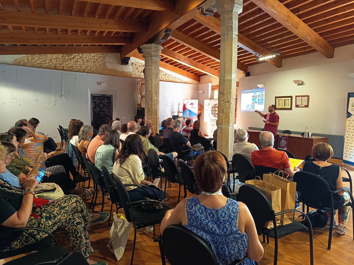 'Hierro, hilos y piedra': la UJI ensalza en un encuentro en Forcall el patrimonio industrial de Els Ports