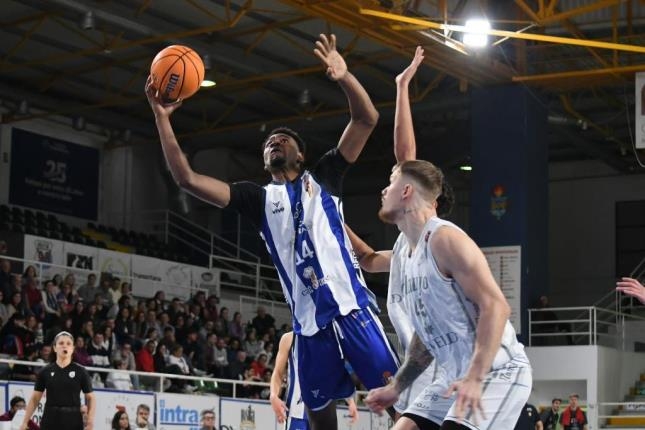 El Ciudad de Molina ficha a Andrés Duval y Mike Mukendi y renueva a Martínez-Quintanilla