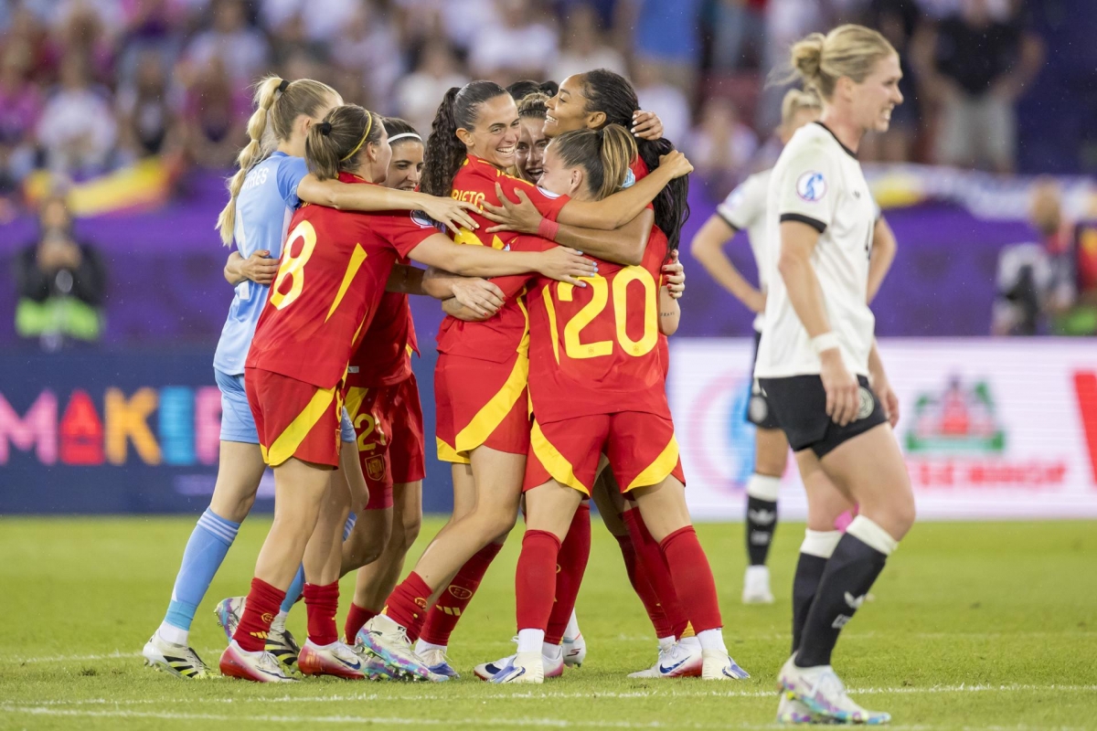 Aitana Bonmatí lleva a España a su primera final de la Eurocopa en el minuto 113