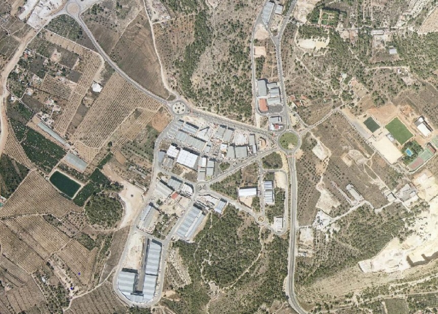 La Nucía suspende la concesión de licencias turísticas en La Alberca para conservar su uso industrial