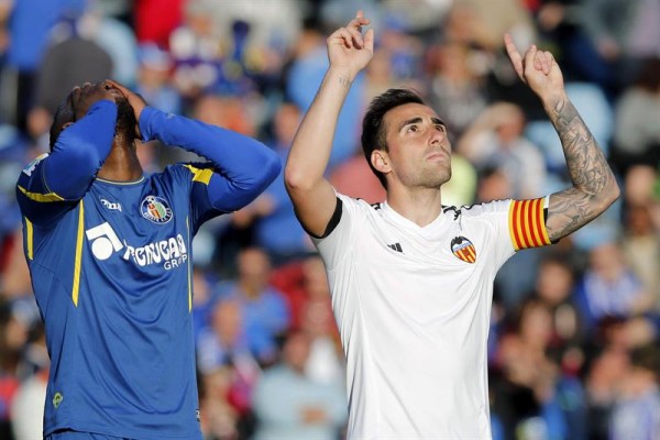 El Valencia vuelve 'a las andadas' y empata en Getafe