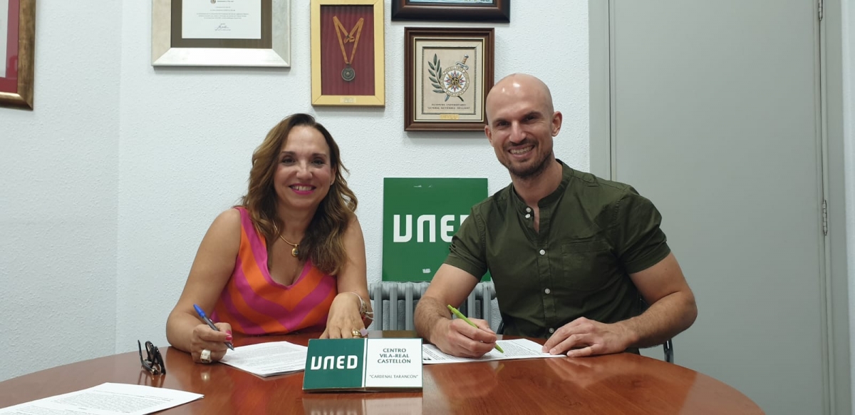 INSnovaE y la UNED de Vila-real renuevan su convenio de formación docente por cuatro años más
