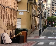 El PSPV propone extender el modelo de recogida de basura del centro al Raval en una prueba piloto