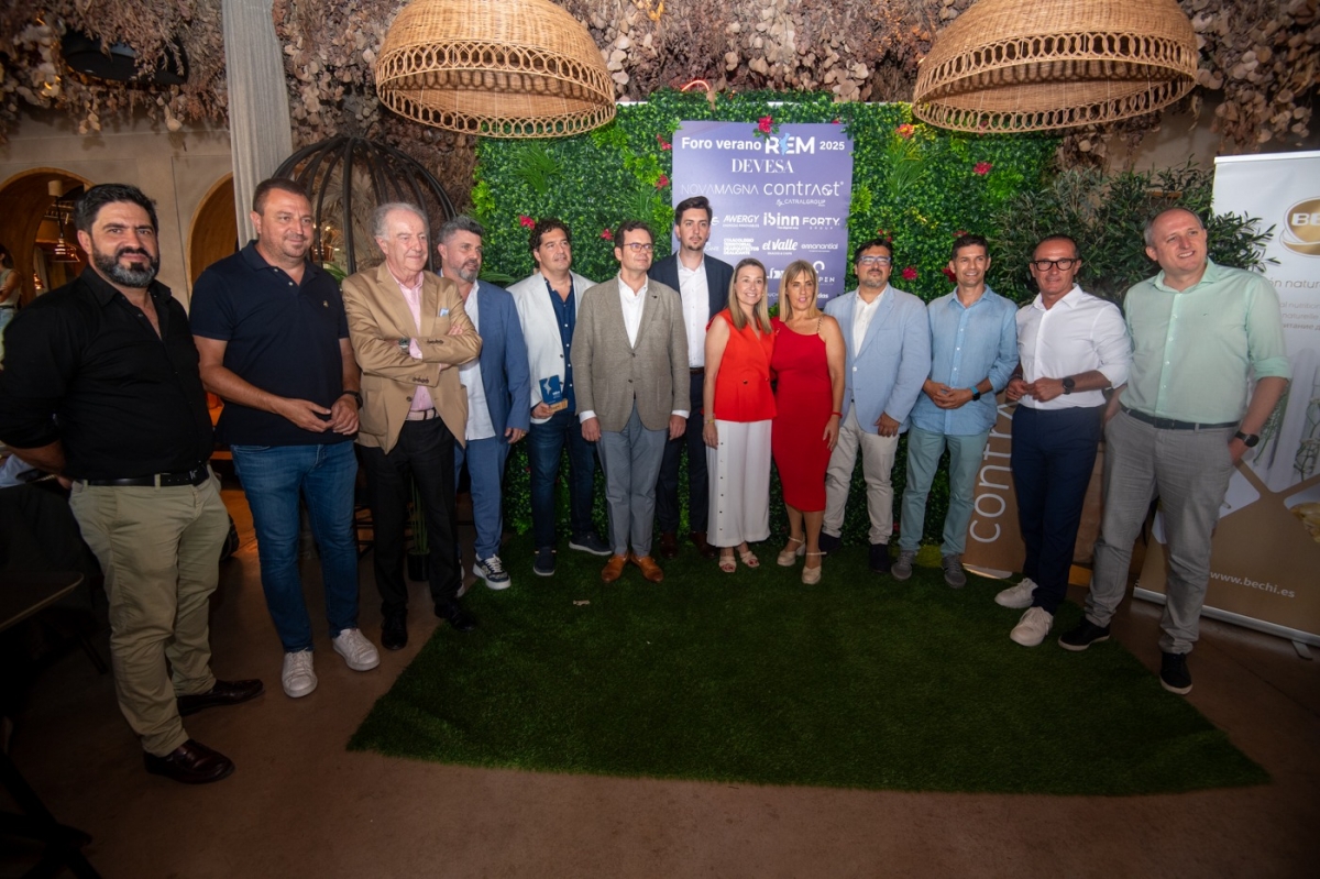 REM celebra su Foro de Verano con nuevos acuerdos y reconocimientos al talento empresarial