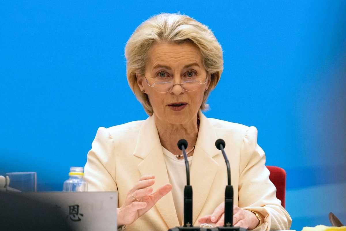 Von der Leyen dice que el acuerdo arancelario con EEUU aporta 