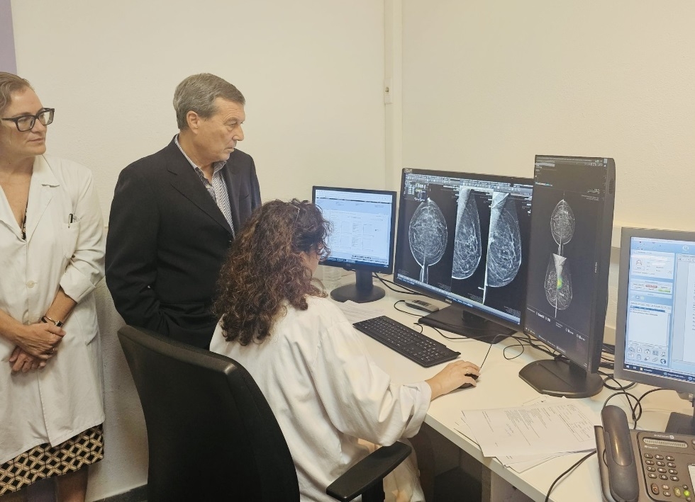 Comunitat Valenciana | Sanidad culmina la implantación de la IA en las radiografías de tórax, hueso y mama en Primaria, Urgencias y las UPCM
