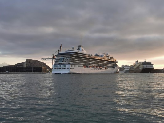 El Puerto de Alicante cierra el primer semestre de 2025 con un 5% más de cruceristas 