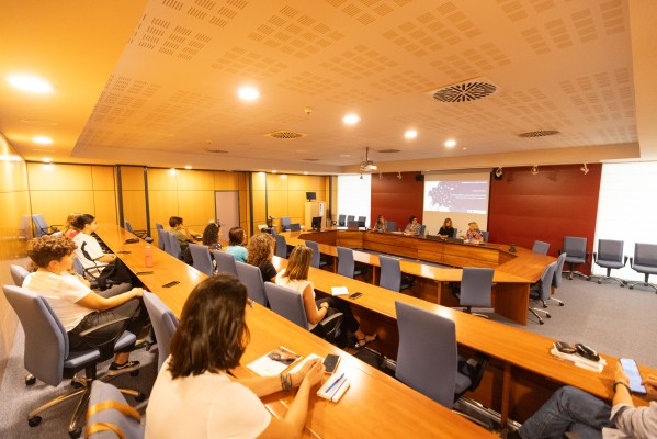 Tallers, reflexions o murals: l'UJI promou la salut mental amb activitats de formació i sensibilització
