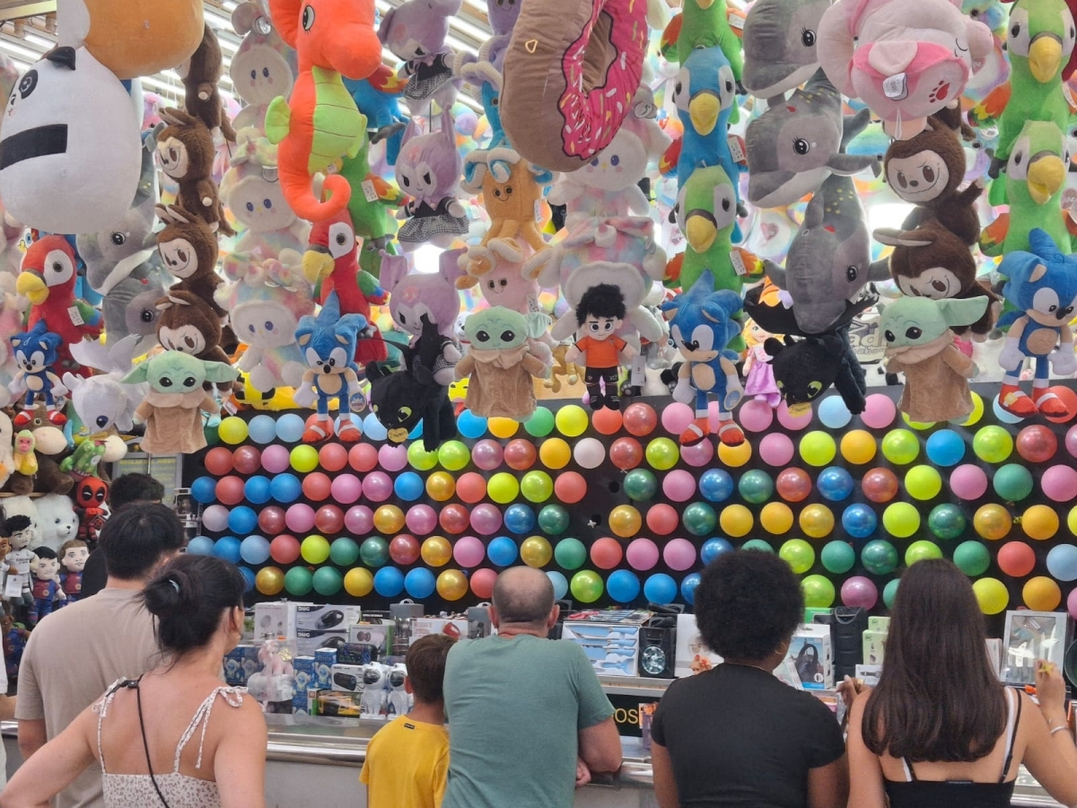 València | La Feria de Atracciones de Verano en el antiguo cauce se amplía hasta el 8 de agosto