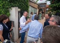 Mazón ensalza la integridad de Mompó y defiende el proyecto del PP en la Generalitat 
