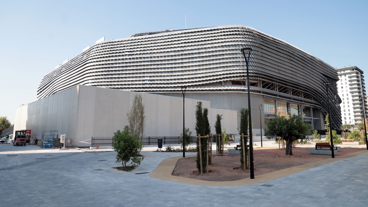 València | El Ayuntamiento de València y Roig Arena firman un convenio de colaboración para la gestión del jardín municipal contiguo