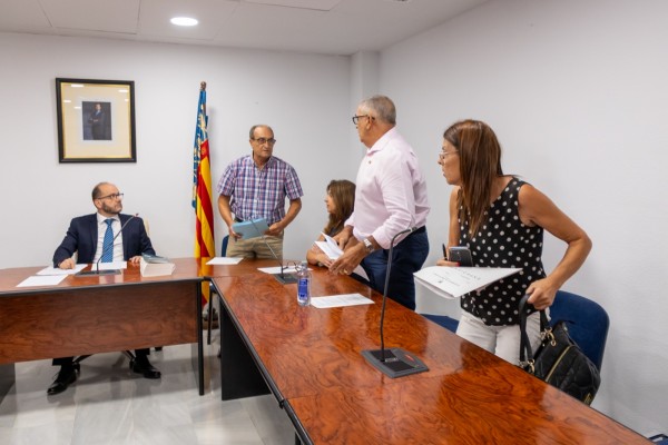 La Fiscalía avala la moción de censura en San Fulgencio y cuestiona la actuación de la Mesa de Edad