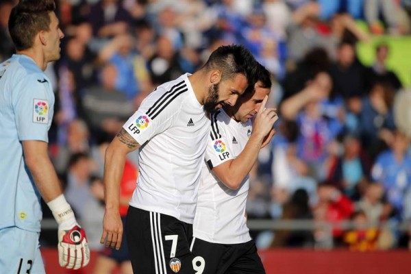 El ímpetu de Negredo da un punto en un partido para olvidar