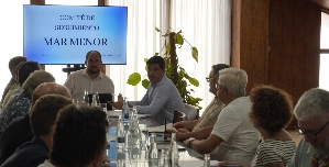 El Comité de Seguimiento del Mar Menor se reúne por primera vez en Los Alcázares y adopta su primer encargo
