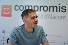 "No veo problema en que Compromís tenga a los diputados en grupos diferentes en el Congreso"