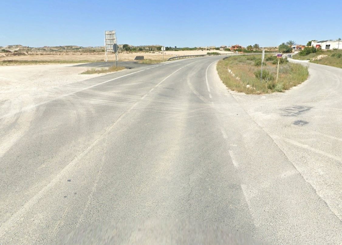 Fomento construirá una glorieta en el acceso de Fortuna