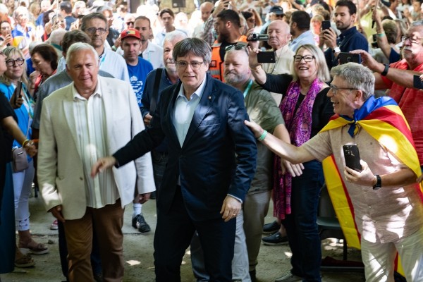 Puigdemont insta a no dar por supuesto el voto de Junts y a rehuir extremos y populismos