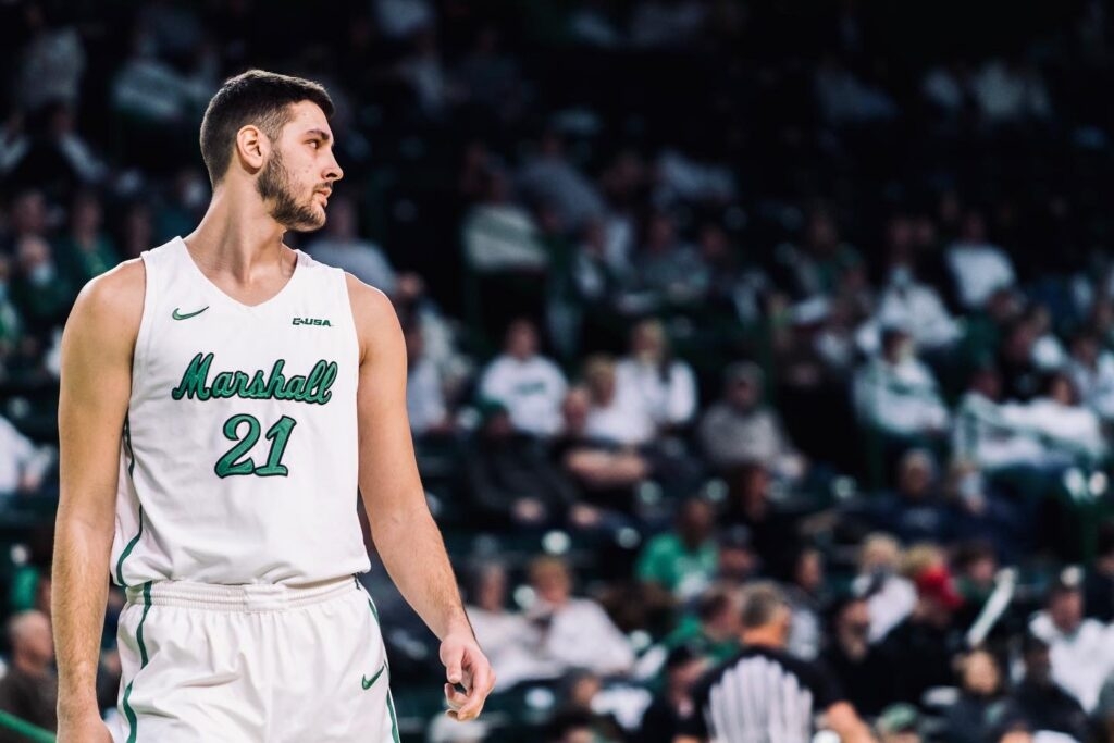 Goran Miladinovic, pívot montenegrino de 25 años y 2,13 para el Ciudad de Molina