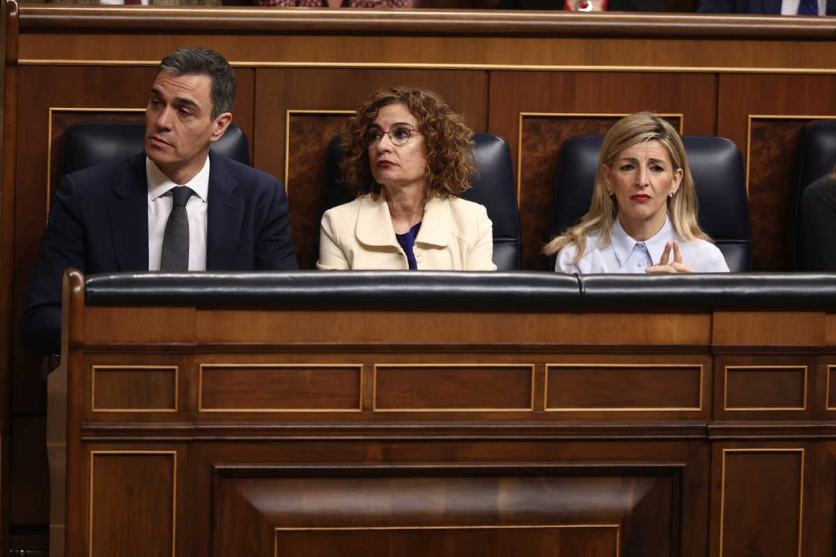 PSOE y Sumar acuerdan ampliar el permiso por nacimiento a 17 semanas y retribuir parte del de cuidado de menor