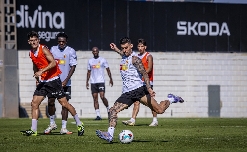 El Valencia CF se examina ante un rival Champions