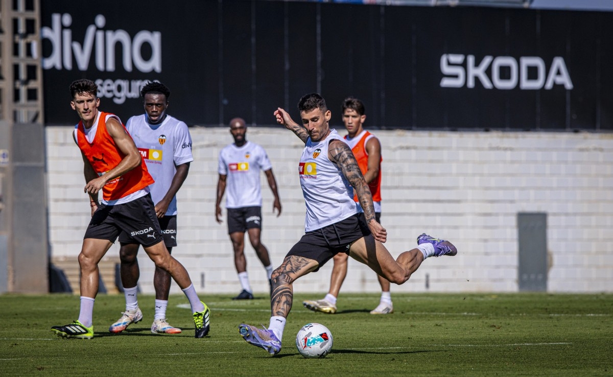 El Valencia CF se examina ante un rival Champions