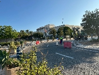 La Universidad de Alicante inicia la construcción de una nueva rotonda en el campus para mejorar la movilidad