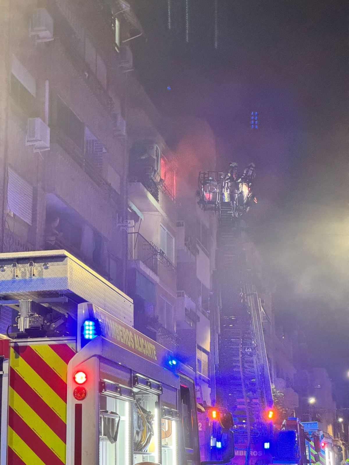 El incendio en el barrio de Carolinas Bajas de Alicante era... un caso de violencia de género