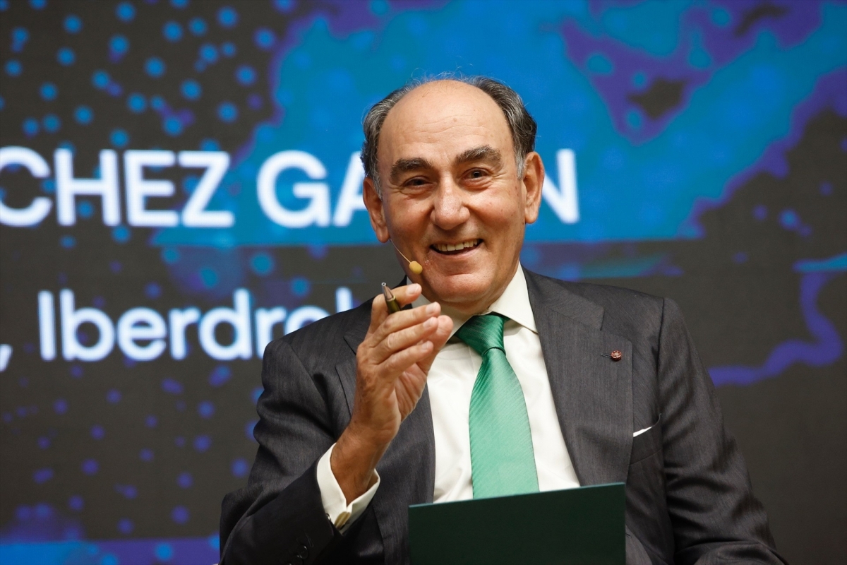 Las grandes energéticas cumplen el consenso y ganan un 16,6 % menos el semestre del apagón