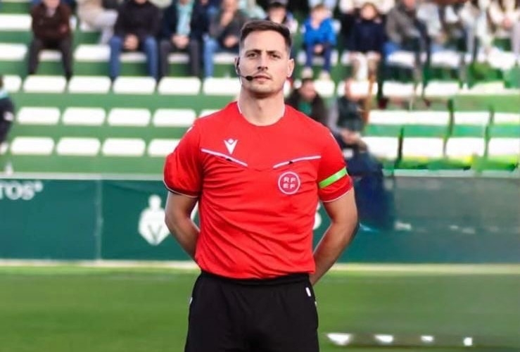 El asistente pinatarense Luis Miguel Marín Robles sube a Segunda División