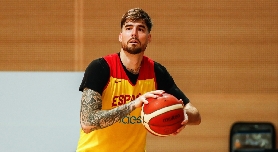 Juancho Hernángomez: "Sabemos lo que hay que hacer para luchar por las medallas"