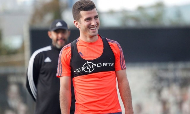 Nuno recupera su banda izquierda titular 