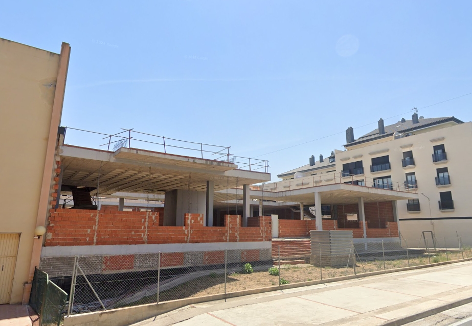 Obras del nuevo centro polivalente de Riba-roja. - Foto: AYUNTAMIENTO DE RIBA-ROJA Obras del nuevo centro polivalente de Riba-roja.