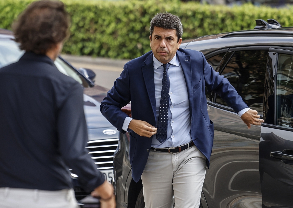 La reunión de damnificados por la Dana con Feijóo devuelve el foco sobre Mazón nueve meses después de la riada