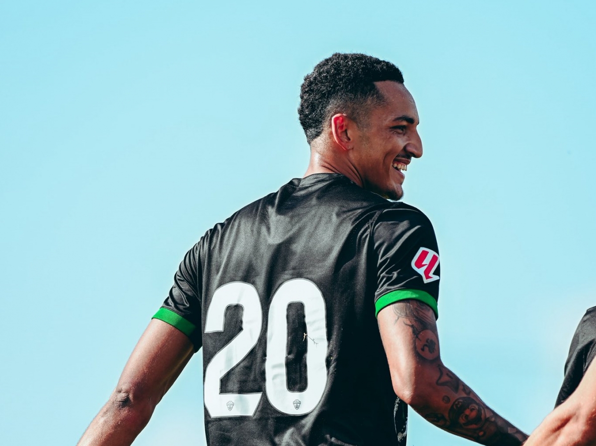 Álvaro Rodríguez se estrena y Mourad le acompaña en la victoria del Elche sobre el Getafe